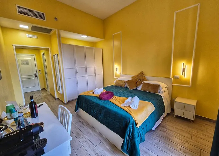 Residenze Serventi Longhi Pensjonat 4*