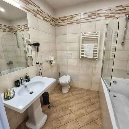 Residenze Serventi Longhi