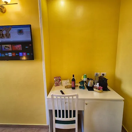 Residenze Serventi Longhi 4*