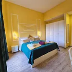 Residenze Serventi Longhi 4*